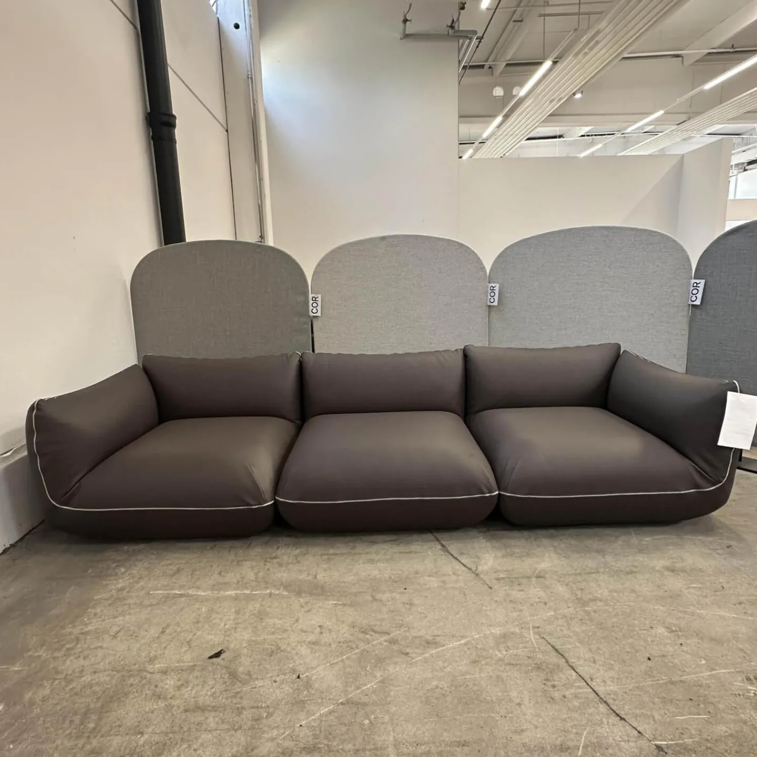 COR 3-Sitzer-Sofas|Sofa Jalis 21 Leder 246 Schoko Grau Braun Nahtband 5095 Kitt