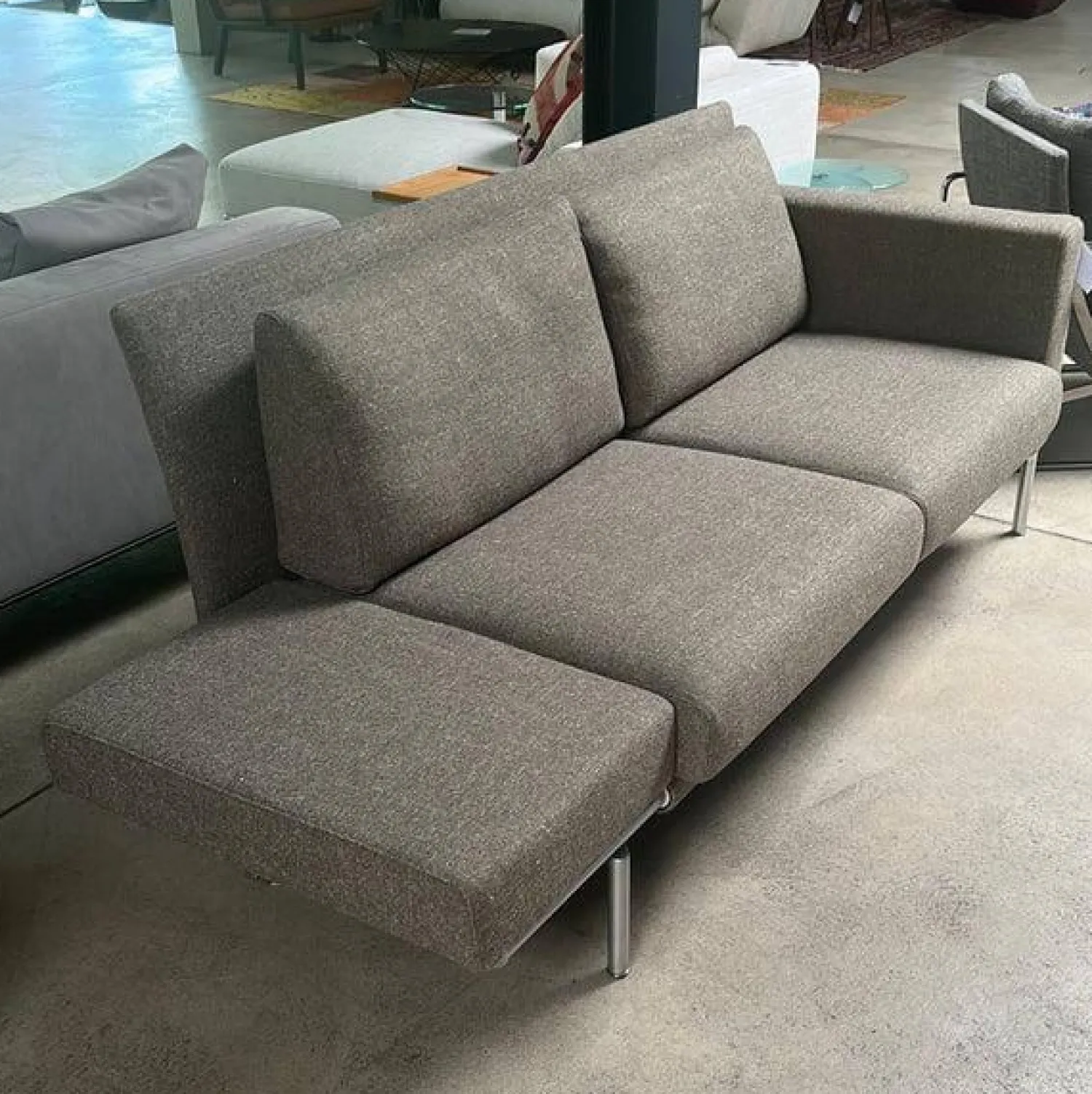 Walter Knoll 2-Sitzer-Sofas|Sofa Jason 390-25 FLFR Stoff Kuro Limestone Gestell Velourmatt