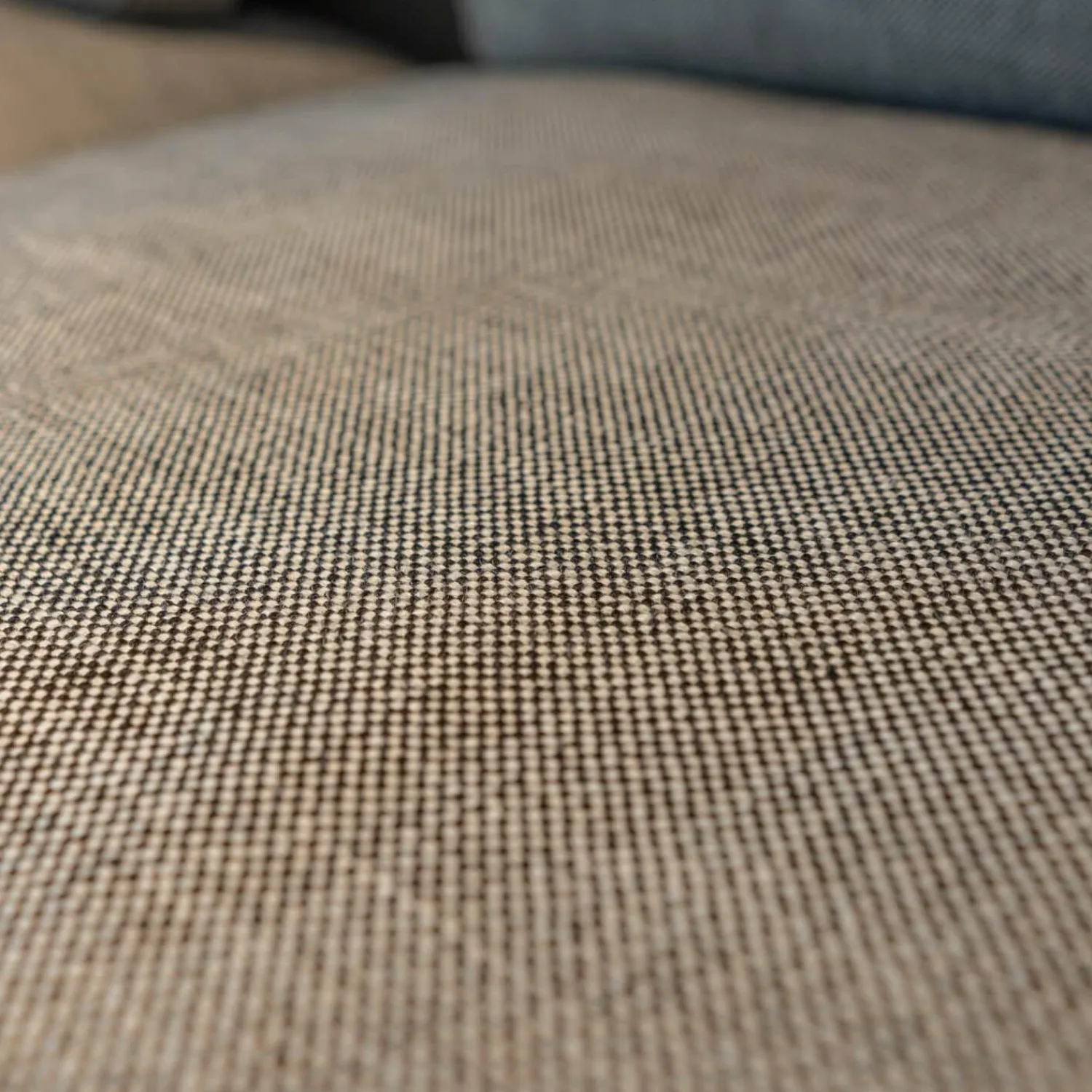 Rolf Benz 2-Sitzer-Sofas|Sofa Liv Stoff 18 100 Grau Gestell Verkehrsschwarz Mit Rückenkissen Ruk 535 84 Stoff Grau