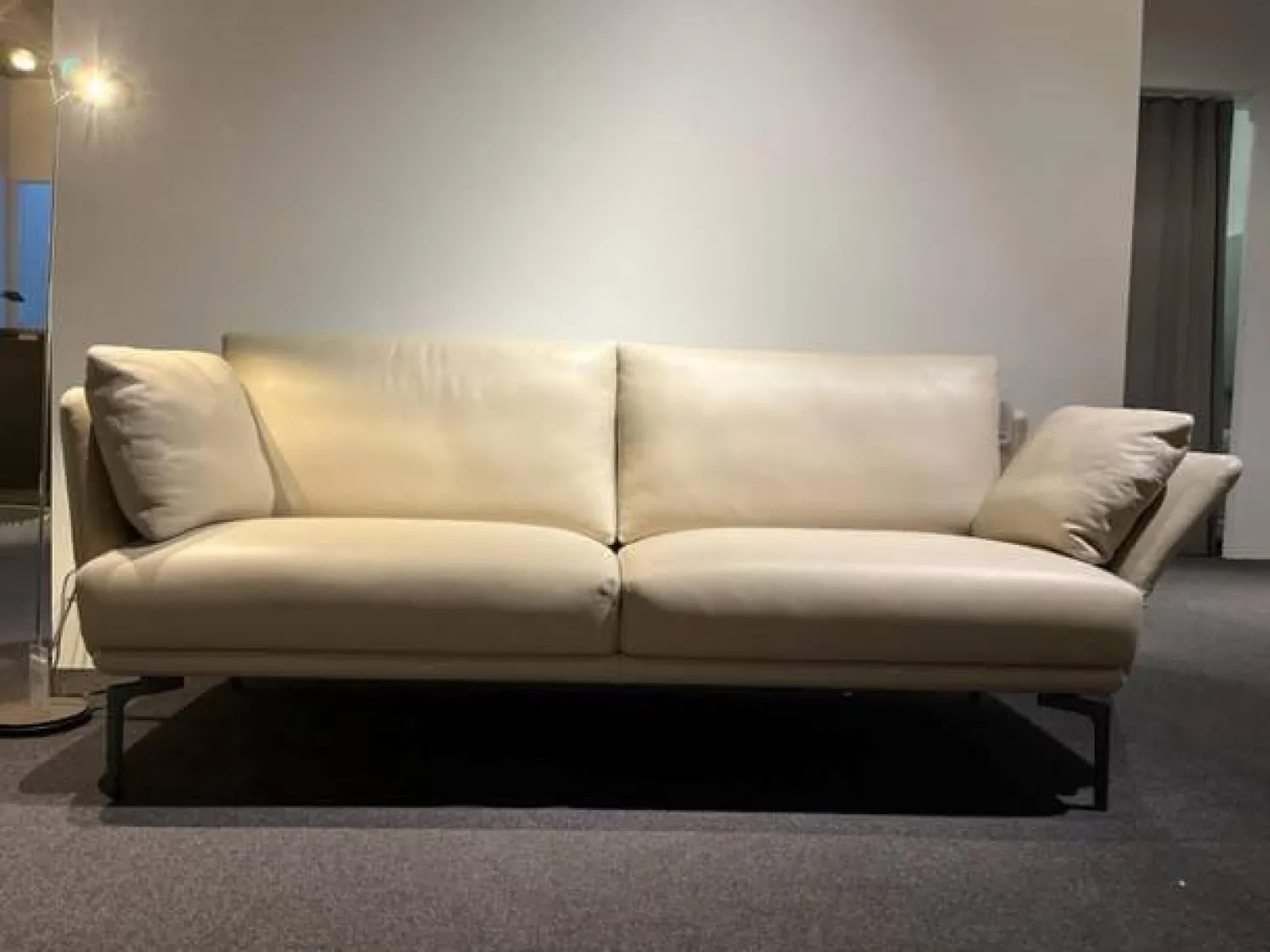 Intertime 2-Sitzer-Sofas|Sofa Mara Leder Santana Greige Beige Grau Füße Grau Pulverbeschichtet