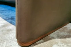 Cassina 2-Sitzer-Sofas|Sofa Maralunga Maxi Leder Braun mit Verstellfunktionen Füße Walnuss