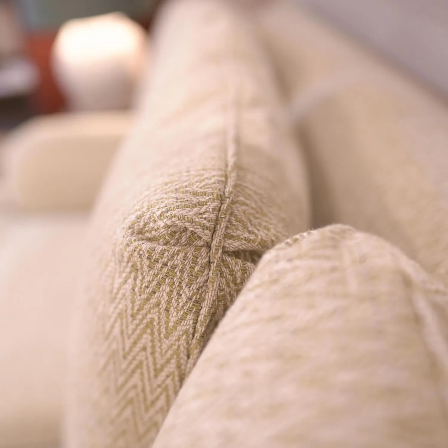 Domicil 2-Sitzer-Sofas|Sofa Melody Stoff Aubrey 04 Füße Buche Natur mit Schabracke