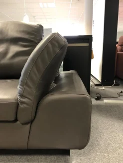 W. Schillig 2-Sitzer-Sofas|Sofa Modell 15651 Leder Z 7155 Zartbitter Braun Füße Chrom