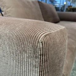 COR 3-Sitzer-Sofas|2-Sitzer-Sofas|Sofa Moss Stoff 9075 Altrose Rosa Fuß Verchromt mit Hocker