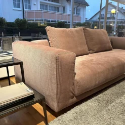 COR 3-Sitzer-Sofas|2-Sitzer-Sofas|Sofa Moss Stoff 9075 Altrose Rosa Fuß Verchromt mit Hocker