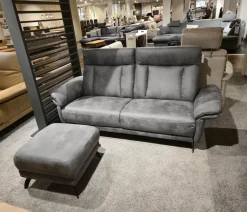Musterring 2-Sitzer-Sofas|Sofa MR 300 Stoff Savanna Grey Grau Metallkufe 447 Schwarz Matt Inklusive Kopfteilverstellung Und Hocker