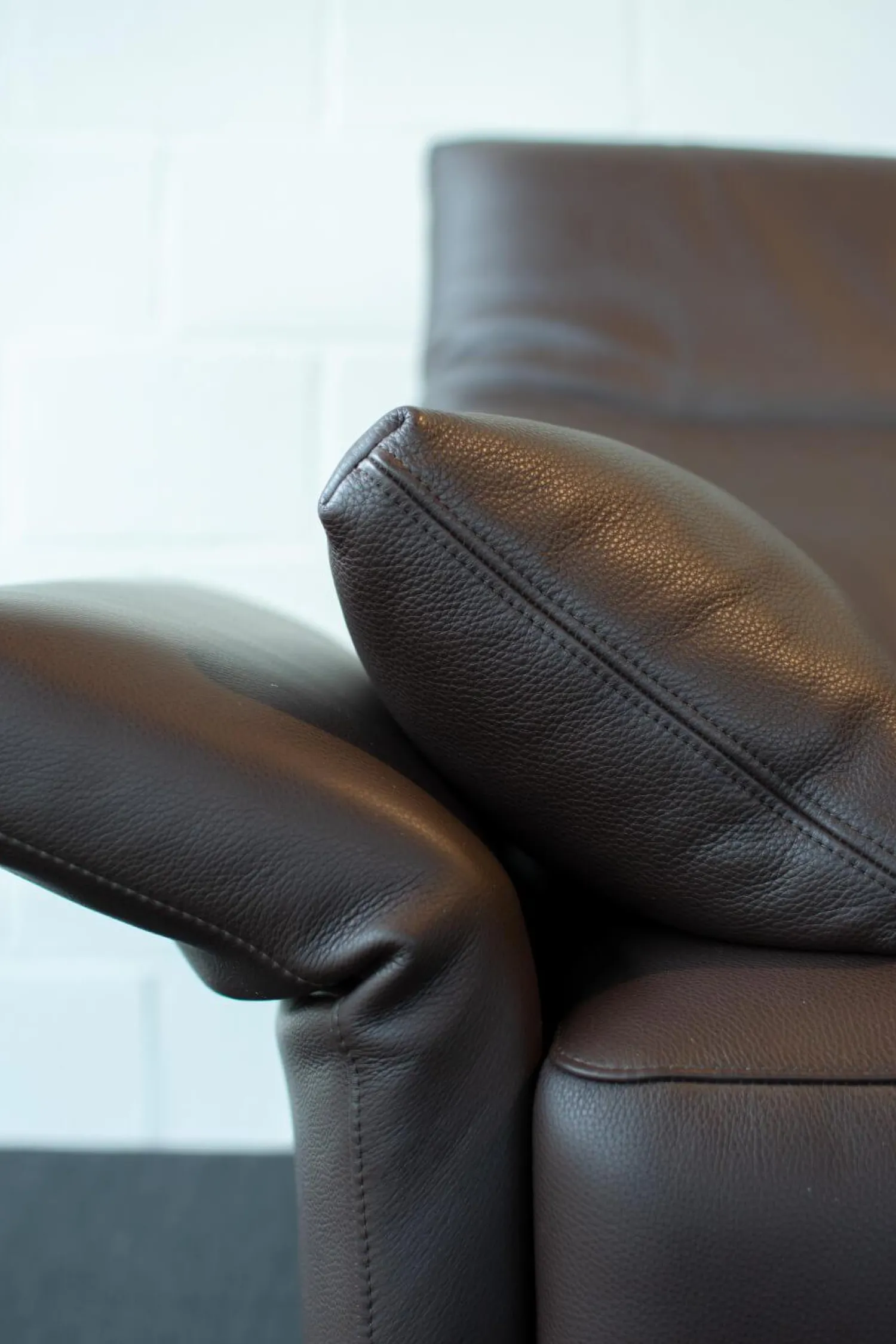 Durlet 2-Sitzer-Sofas|Sofa Nido Bezug Leder Sierra Braun Mit 2 Verstellbaren Rückenkissen Inkusive 2 Armkissen