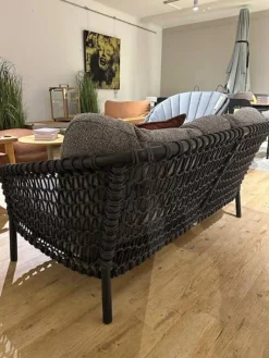 Cane Line Loungemöbel|Sofa Ocean Large Polsterbezug Stoff Dark Grey Grau Gestell Aluminium Dark Grey Und Soft Rope Dark Grey Grau Inklusive Kissen