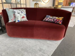 Christine Kröncke 2-Sitzer-Sofas|Sofa Ophelia Bezug Stoff Kastanie Rotbraun Gestell Massivholz