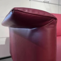 Montis 2-Sitzer-Sofas|Sofa Otis Leder Cuba Red Füsse Aluminium Schwarz Matt Pulverbeschichtet