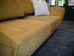 Koinor 2-Sitzer-Sofas|Sofa Phoenix Leder C-Revolution Mustard Plateau Wildeiche mit Drehstop
