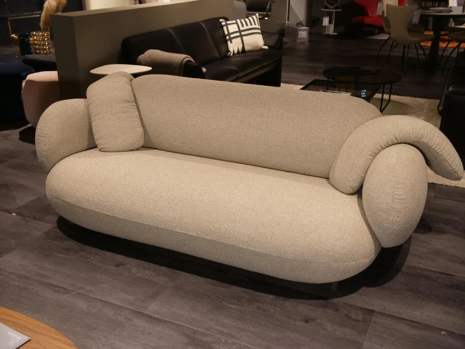 Leolux 2-Sitzer-Sofas|Sofa Pulla R16-B20 Bezug Stoff Hell-braun Füße Epoxy Charcoal Schwarz Grau Matt