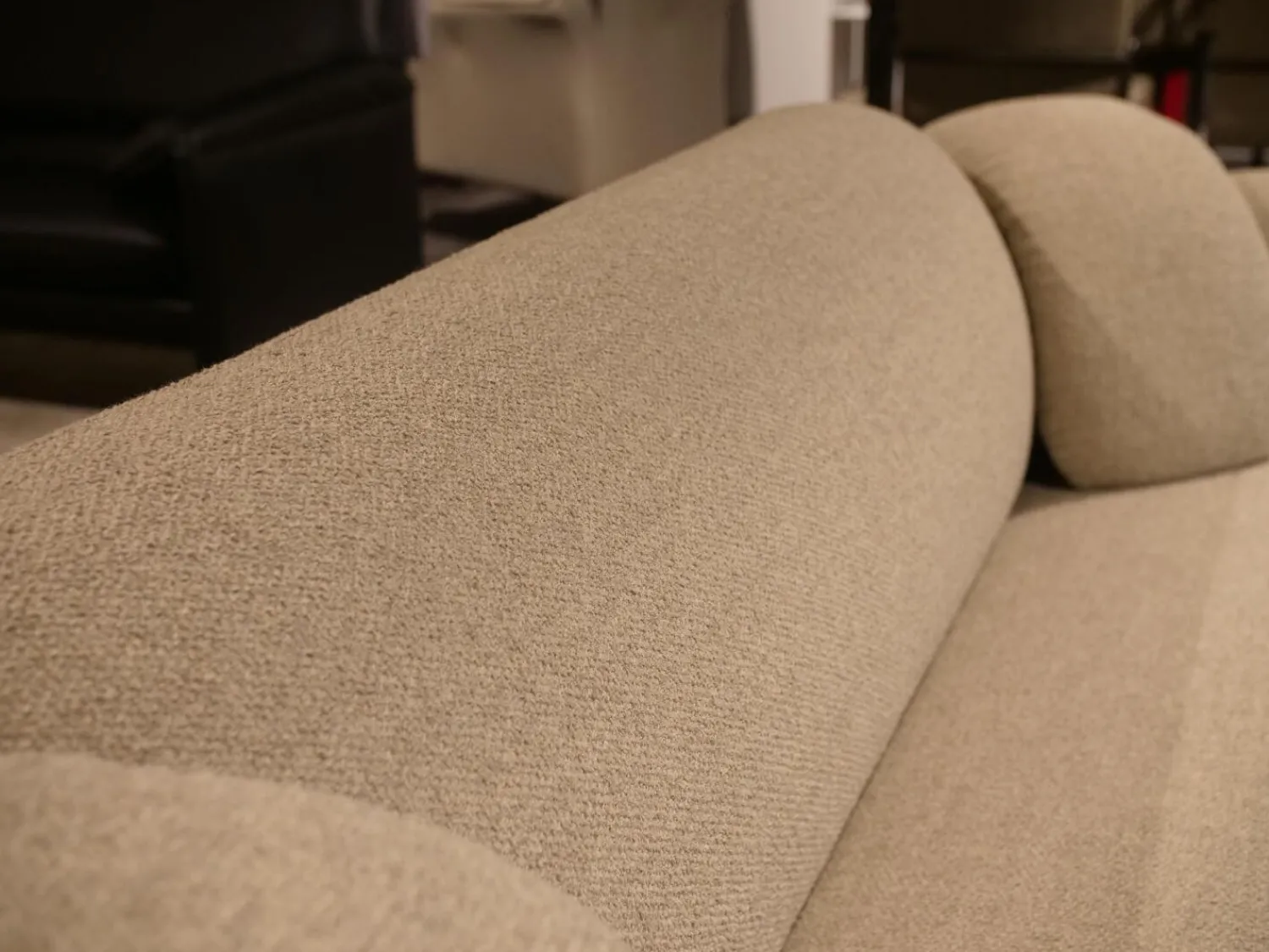 Leolux 2-Sitzer-Sofas|Sofa Pulla R16-B20 Bezug Stoff Hell-braun Füße Epoxy Charcoal Schwarz Grau Matt