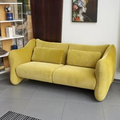 Brühl 2-Sitzer-Sofas|Sofa 2-Sitzer Bongo Bay Stoff 4490 Farbe 75 Gelb Inklusive 2 Kissen