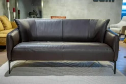 Jori 2-Sitzer-Sofas|Sofa Sophia City Leder Lipano Fondente Dunkelbraun Gestell Metall Schwarz