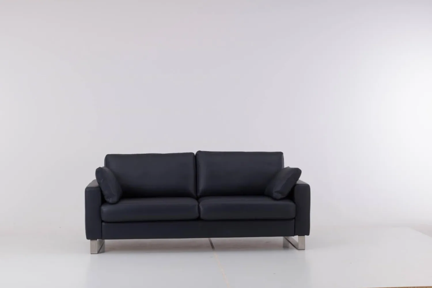 Werther 2-Sitzer-Sofas|Sofa Variation 108 Leder L7060C Dunkelblau Füße Edelstahlkufen Silber Inklusive Kopfteilkissen