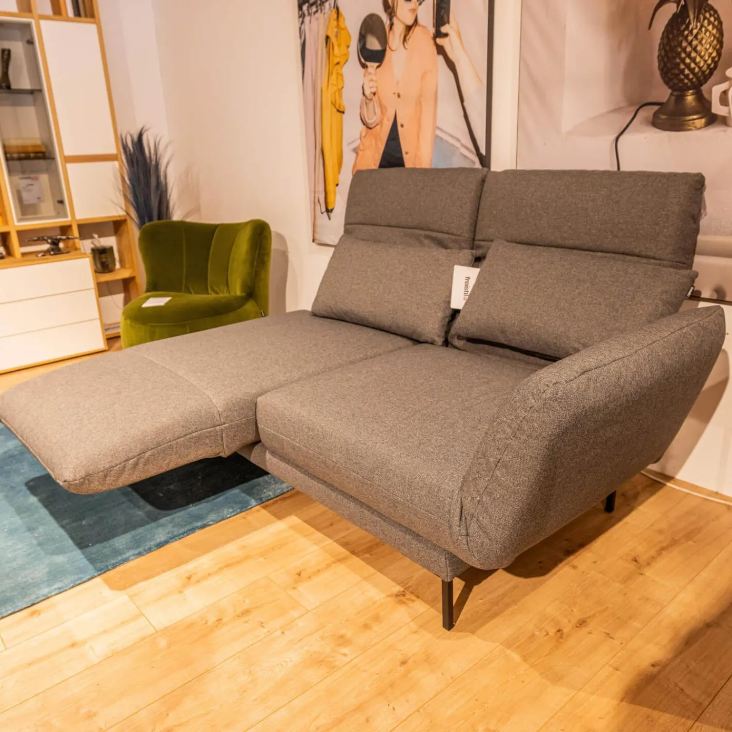 freistil Rolf Benz 2-Sitzer-Sofas|Sofabank Liege 140 Stoff 3041 Zeltgrau Winkelfuß Schwarz Mit Klappbaren Armteilen