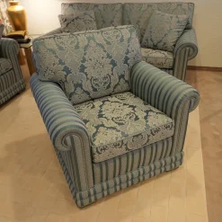 Finkeldei Polstergruppen|Sofagarnitur Modell Nora Sofa 2 Sitzig unda 2,5 Sitzig und Sessel Nora Stoff Bezug R 2774 R 2776 Bezug Blau Grau Sitz und Rücken Floral Korpus Gestreift Blau Grau