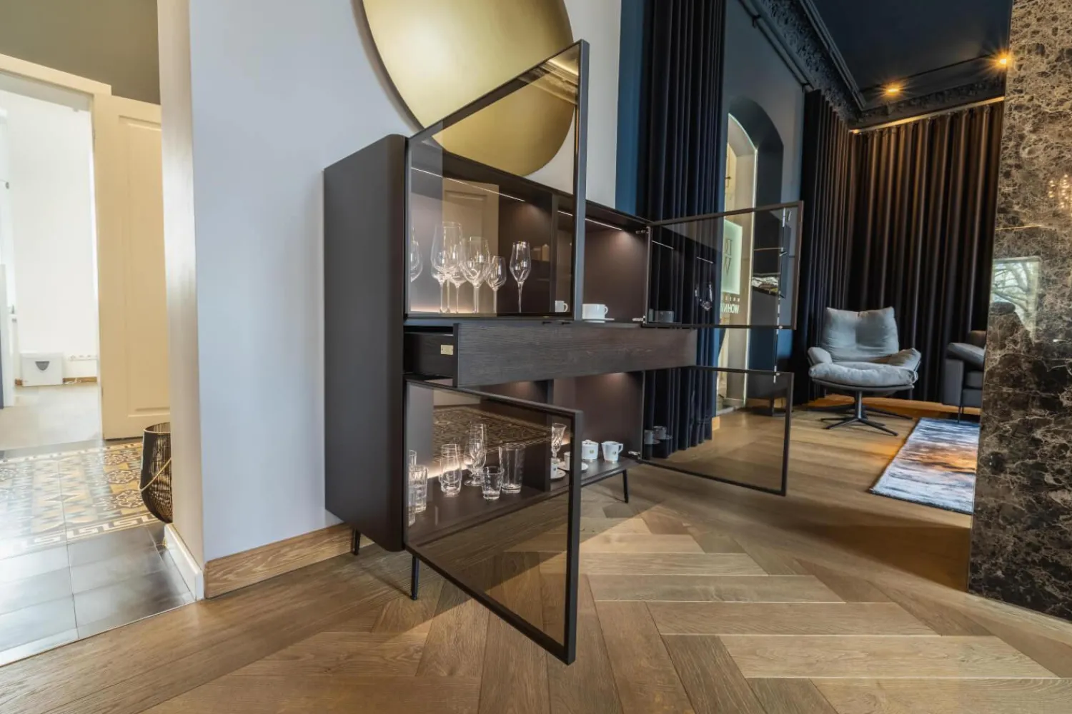 YOMEI Vitrinen & Highboards|Solitärmöbelvitrine S100 2 Glastüren 1 Schubkasten