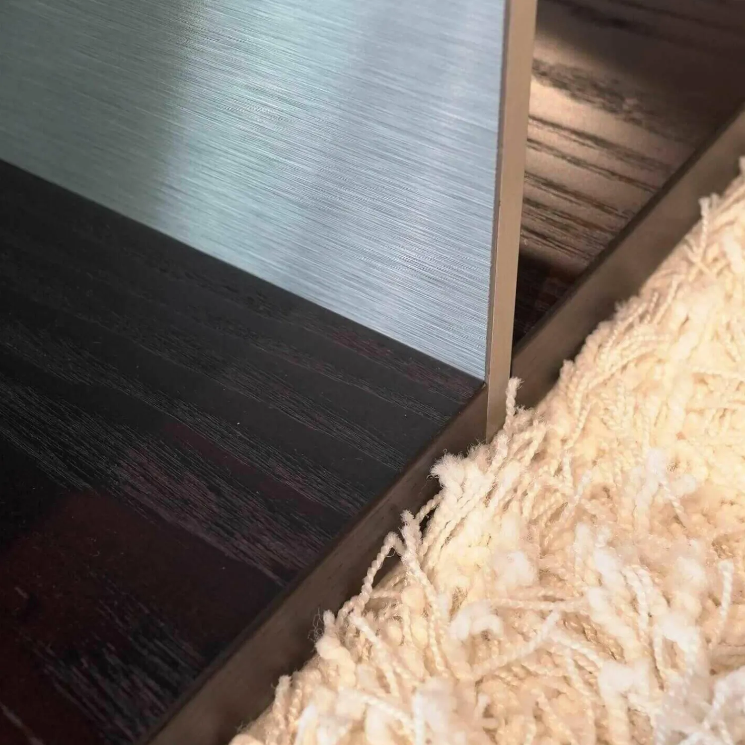 Bielefelder Werkstätten Couchtische|Square Couchtisch Esche Wengefarbig Gestell Metalloptik