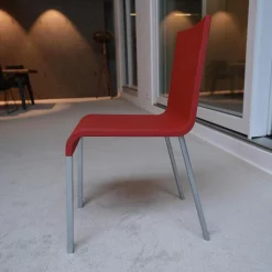 Vitra Einzelstühle|Stuhl 03 Sitzschalenfarbe Signalrot Untergestell Pulverbeschichtet Silber Glatt