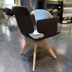 Team 7 Einzelstühle|Stuhl Aye Leder L1 Schwarzbraun Drehgestell Eiche Weißöl