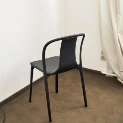 Vitra Einzelstühle|Stuhl Belleville Textil Leder Premium Schwarz Gestell Polyamid Spritzguss Tiefschwarz