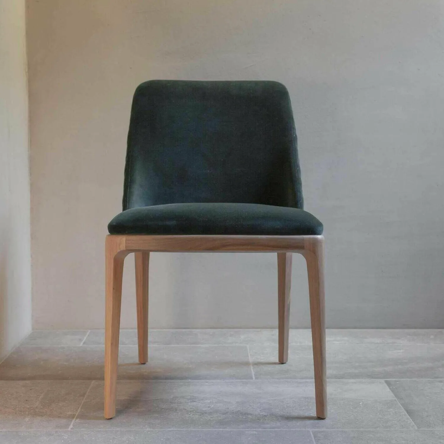 Riva1920 Einzelstühle|Stuhl Cloe Nussbaum-Massivholz Stoff Harald Samt Grün Blau