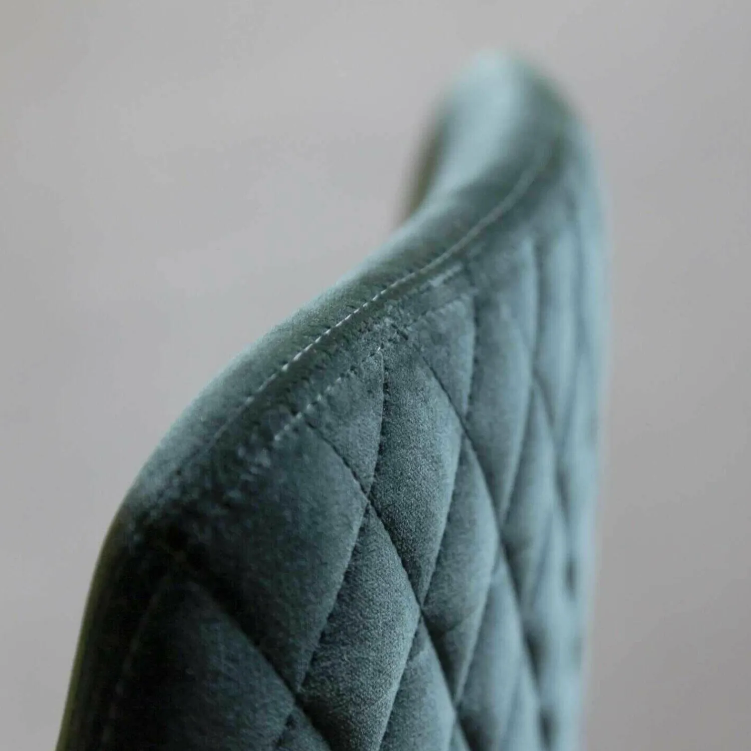 Riva1920 Einzelstühle|Stuhl Cloe Nussbaum-Massivholz Stoff Harald Samt Grün Blau