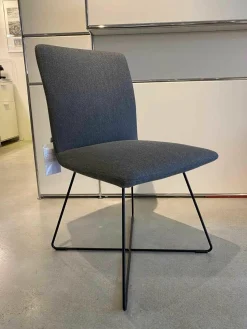 COR Einzelstühle|Stuhl Jalis 531 Stoff 5013 Hellgrau Gestell Schwarz
