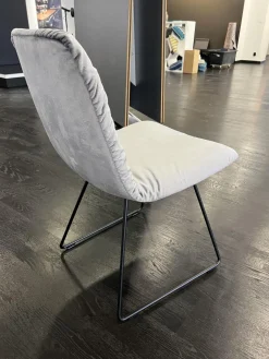 Freifrau Einzelstühle|Stuhl Leya Stoff Sahco Avalon 0043 Silber Metall Kufengestell Tiefschwarz