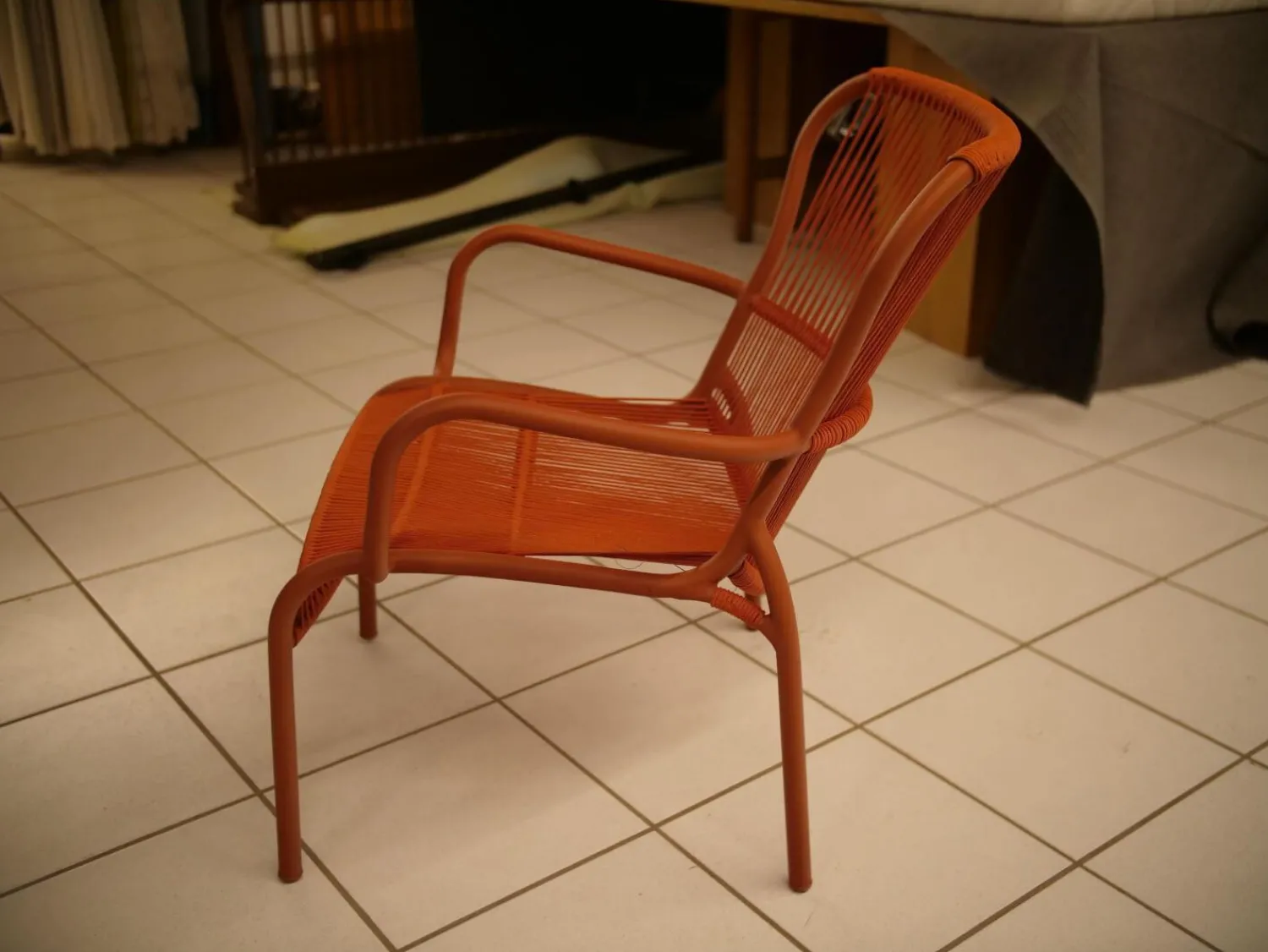 Vincent Sheppard Einzelstühle|Stuhl Loop Dining Chair Outdoor Polypropylene Terracotta Rot Gestell Pulverbeschichtet Rot