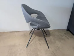 Tonon Einzelstühle|Stuhl Moon Stoff Dunkelgrau 4 MC Füße Schwarz