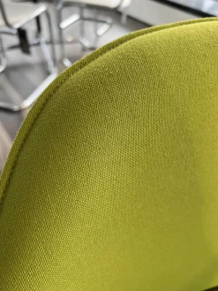 Vitra Einzelstühle|Stuhl Softshell Chair Plano Stoff Avocado Grün Vierbein-Untergestell Chocolate Schwarz