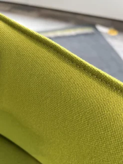 Vitra Einzelstühle|Stuhl Softshell Chair Plano Stoff Avocado Grün Vierbein-Untergestell Chocolate Schwarz