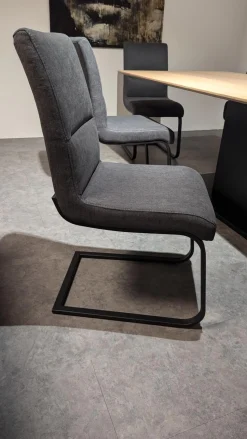 K+W Stuhlsets|Stuhlgruppe 6222 Mit Bank Stoff 0565 82 Fango Grau Gestell Metall Schwarz Inklusive 2 Kissen