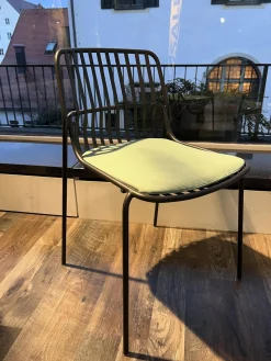 Brunner Einzelstühle|Stuhll Crona Steel 6340 Vierfußstahlgestell Sitzlamellen Aus Flachstahl Lava Schwarz Mit Sitzkissen Stoffbezug 6/0310840 Patio Farbe 840 Grün