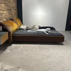 Möller Design Polsterbetten|Systembett MD13 Stoff Charmelle Cord 52 Rot Braun Holzfuß Schwarz Mit Kopfteil Rose