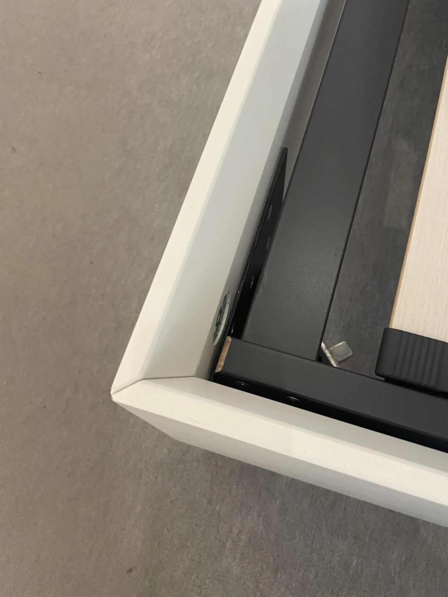 Möller Design Polsterbetten|Systembett MD13 Stoff Maple 742 Grau Meliert Rahmen Lack Matt Weiß 003 Füße Metall NQ Aluminium ohne Rost ohne Matratzen