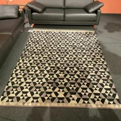 Ligne Roset Teppiche|Teppich Hex Hex Black Schwarz Beige Braun