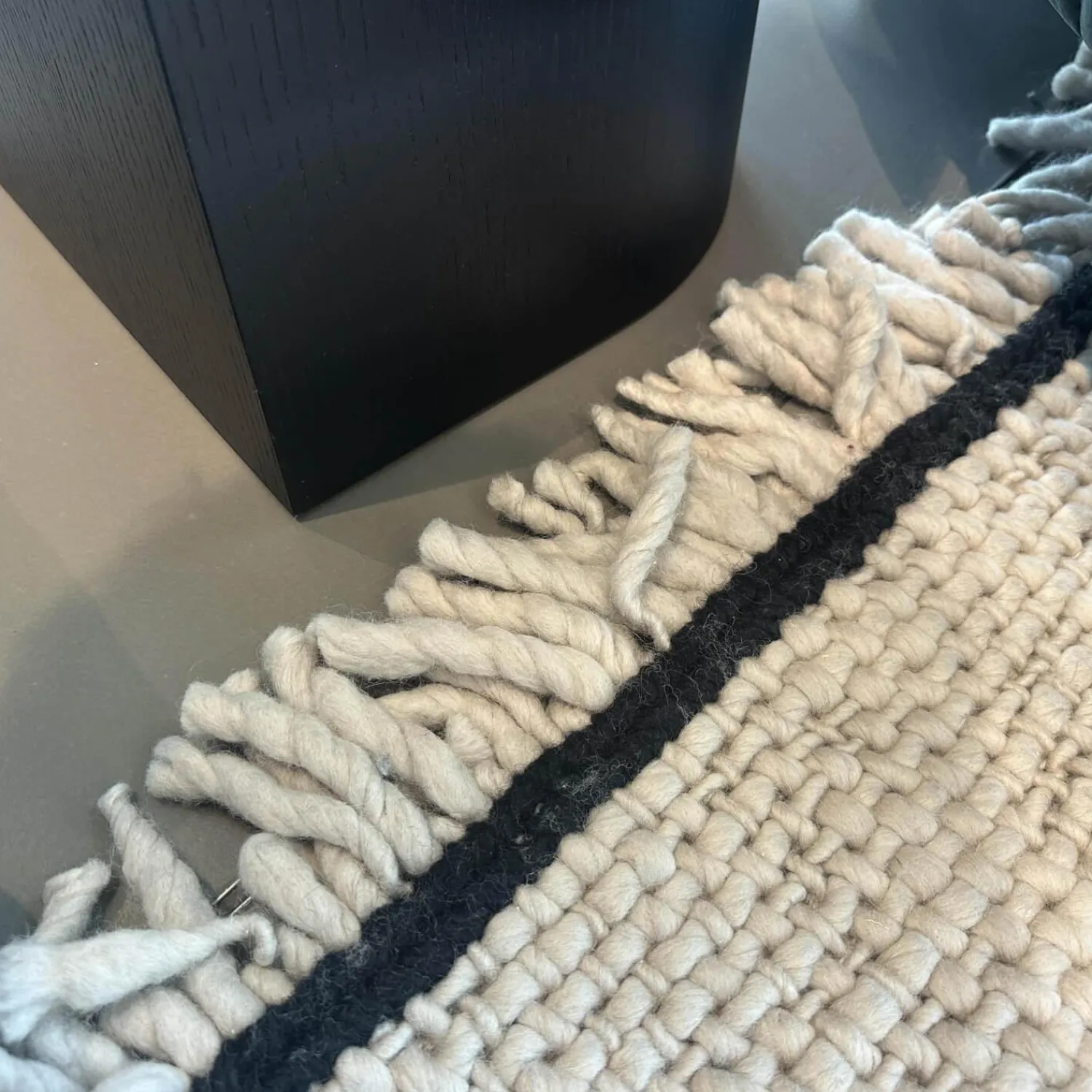 Minotti Teppiche|Teppich 450x250 Cross Flag Bian Cenere Wolle Weiß Schwarz