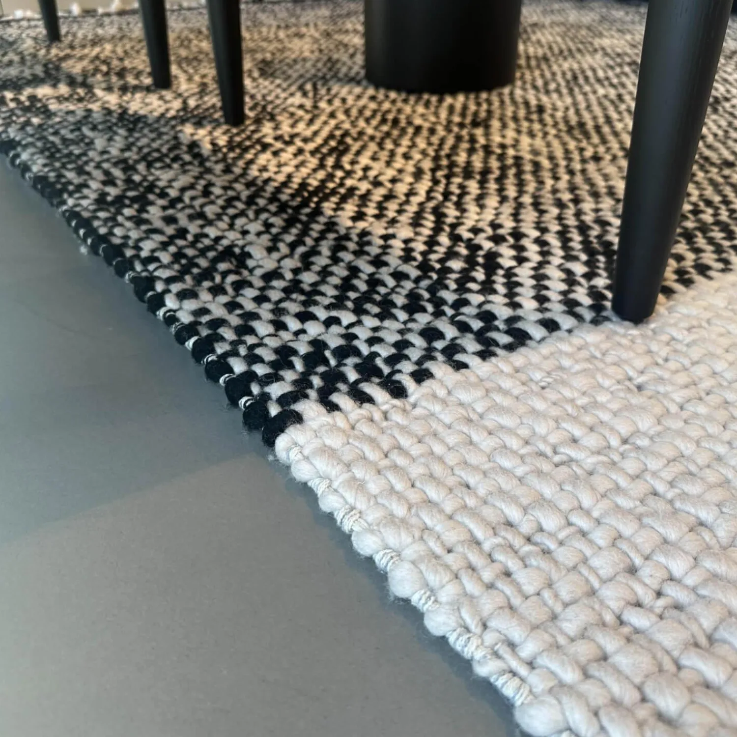 Minotti Teppiche|Teppich 450x250 Cross Flag Bian Cenere Wolle Weiß Schwarz