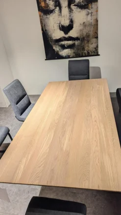 K+W Esstische|Tisch Cassia Tischplatte 0434 Wildeiche Bianco Massiv Fuß 0681 Metall Schwarz