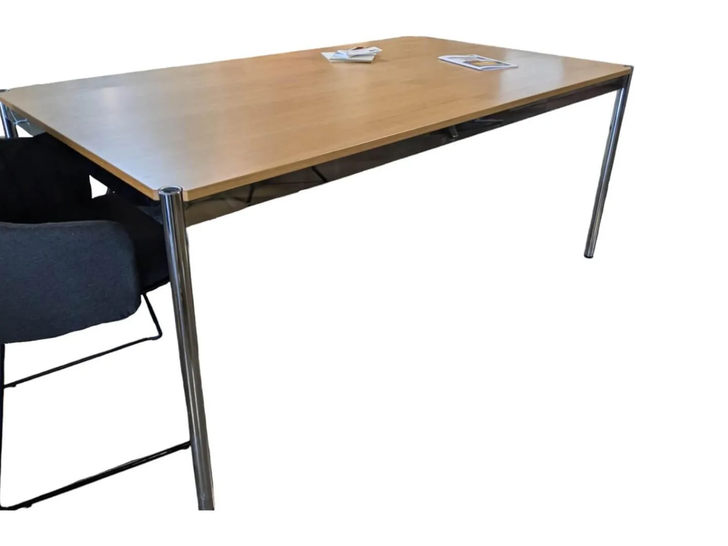 USM Haller Esstische|Tisch Eiche Natur Lackiert Tischplatte Furniert Gestell Metall Verchromt