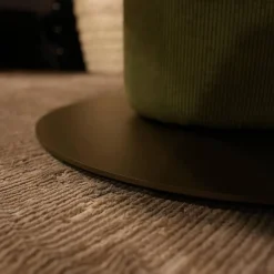 ASCO Esstische|Tisch Gaia Platte Räuchereiche Massiv Schwarz Geölt Bodenplatte Stahl Oliv Pulverbeschichtet