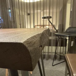 ASCO Esstische|Tisch Nightingale Räuchereiche Massiv Gebürstet Schwarz Braun Geölt Mit Baumkante Flachstahlgestell