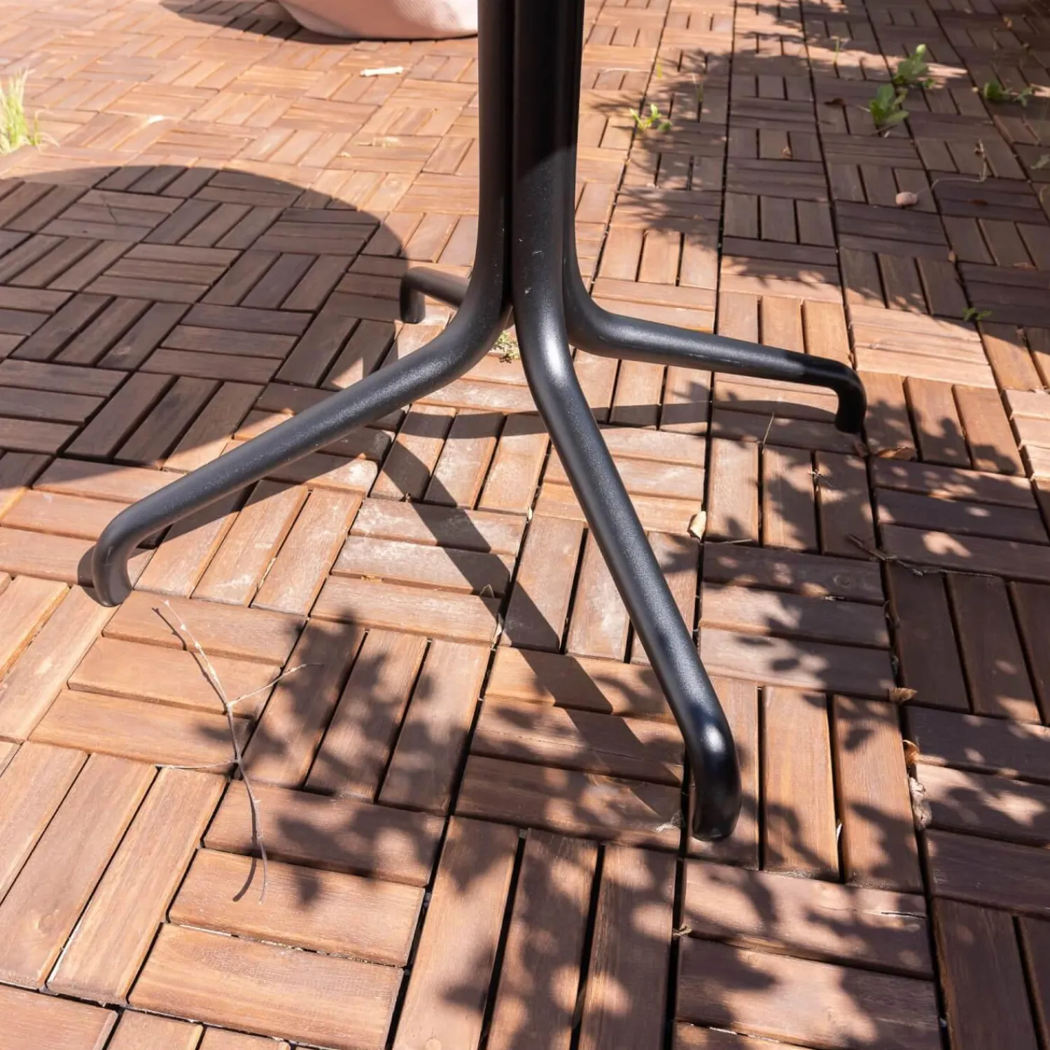 Vitra Gartentische|Tisch Outdoor Belleville Vollkernmaterial Schwarz Gestell Tiefschwarz Vollverzinkt