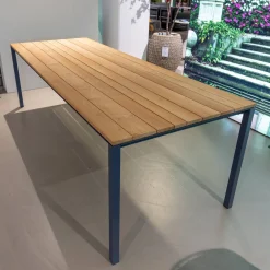 Janua Esstische|Tisch S600 Outdoor Akazie Gebürstet Roh Braun Gestell Edelstahl Pulverbeschichtet Schiefergrau Schwarz