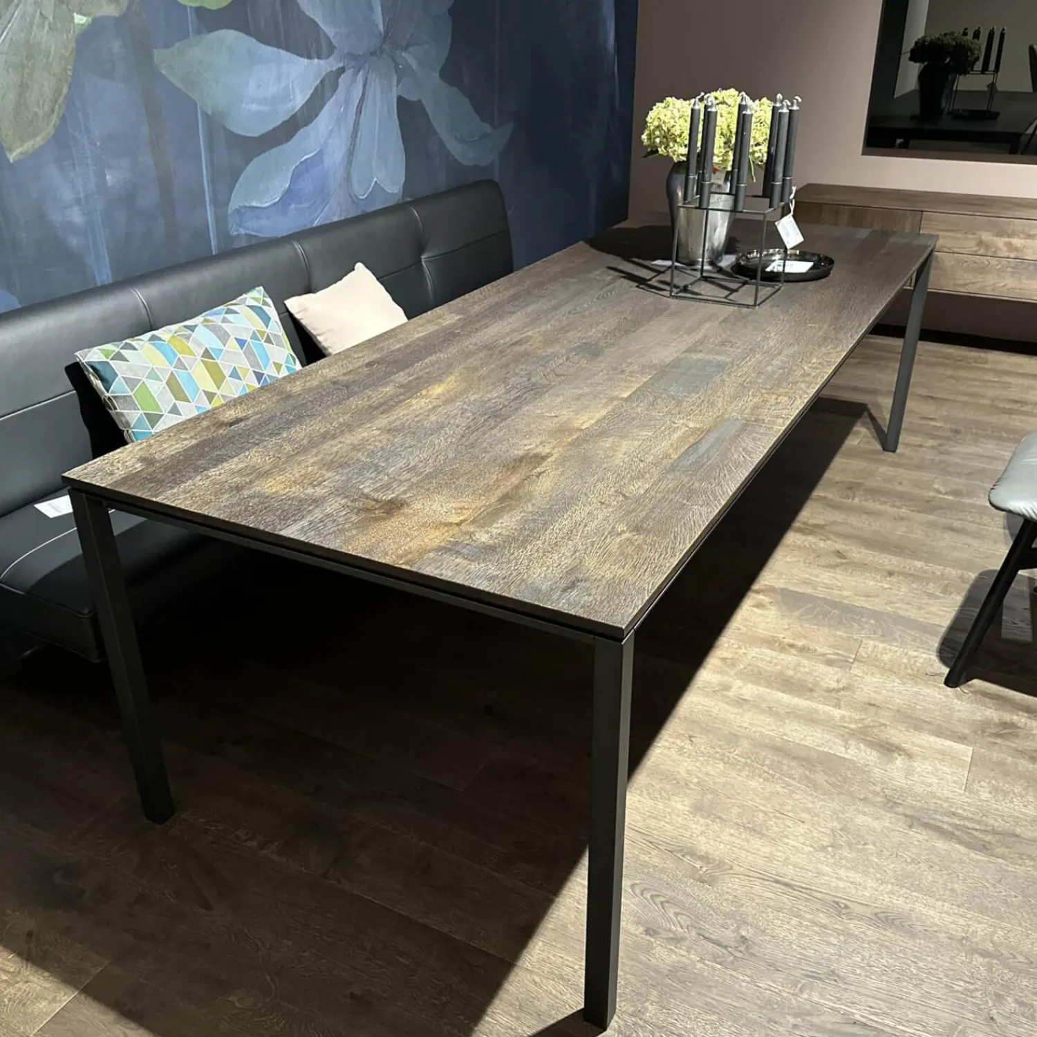 Janua Esstische|Tisch S600 Platte Eiche Geräuchert Anthrazit Geölt Und Gebürstet Gestell Rohstahl Lasur Double Brand Color Schwarz