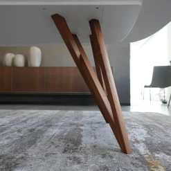 Walter Knoll Esstische|Tisch Seito Quarzstein Weiß Gestell Holz Nussbaum Mit Splitanteil Geölt Bootsförmig